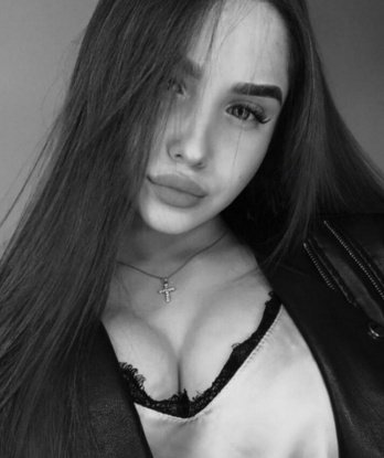 Необыкновенная красотка с женственными формами и искренней улыбкой 🌹💋. Мой замечательный опыт позволит нам погрузиться в мир наслаждения и страсти. Умелые ручки и нежные губки приведут тебя к вершинам блаженства. Отзывы моих клиентов говорят сами за себя - они влюбляются в меня с первого взгляда 👀💕. Фото в моем альбоме доказательство моей неповторимой красоты. Обожаю заниматься сексом и готова исполнить все твои фантазии. Встречусь с тобой в Москве, чтобы превратить встречу в незабываемое приключение 💫. Жду твоего звонка, мой дорогой! 📞💖🔥
Оленька